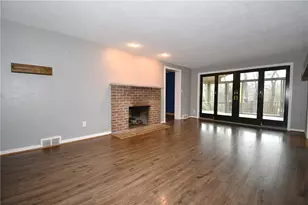 110 Thames Pl, Pittsburgh, PA 15241 - Photo 3