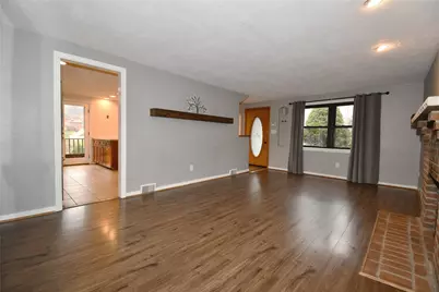 110 Thames Pl, Pittsburgh, PA 15241 - Photo 5