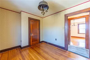 422 New Castle Rd, Twp of But NW, PA 16001 - Photo 15