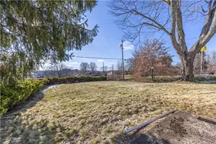 422 New Castle Rd, Twp of But NW, PA 16001 - Photo 27