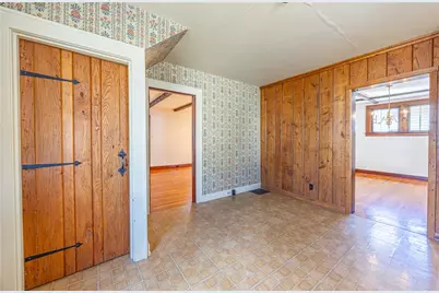 422 New Castle Rd, Twp of But NW, PA 16001 - Photo 9