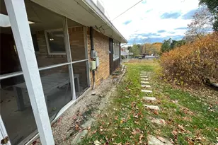 530 Jenne Dr, Pittsburgh, PA 15236 - Photo 31