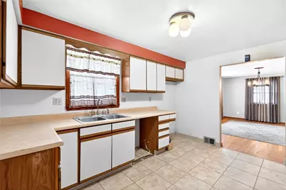 2421 Cronemeyer Ave, Pittsburgh, PA 15212 - Photo 15