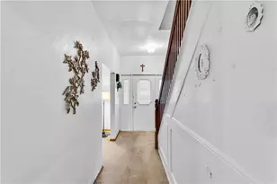 324 Beech St, Vandergrift, PA 15690 - Photo 11