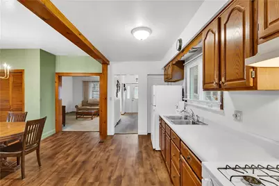 324 Beech St, Vandergrift, PA 15690 - Photo 9