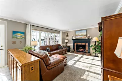 173 Slatewood Ct, Bethel Park, PA 15102 - Photo 3