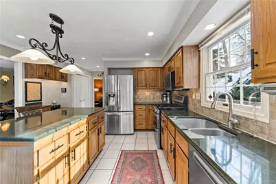 173 Slatewood Ct, Bethel Park, PA 15102 - Photo 7