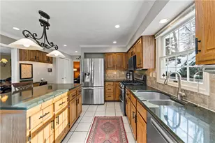 173 Slatewood Ct, Bethel Park, PA 15102 - Photo 7