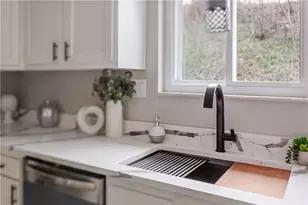 118 Hershey Dr, McKeesport, PA 15132 - Photo 25