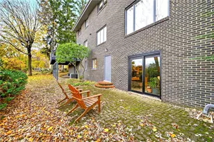 1526 Vermont Ave, White Oak, PA 15131 - Photo 7