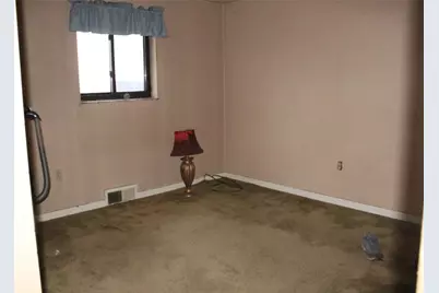 318 Rockfield Rd, Scott Township, PA 15243 - Photo 9