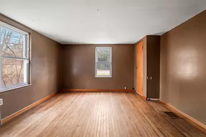 332 Lessig Rd, Gilpin Township, PA 15656 - Photo 9