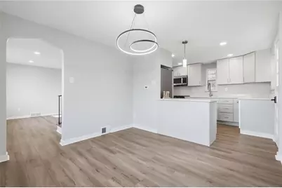 378 Fernhill Ave, Pittsburgh, PA 15226 - Photo 11