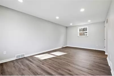 378 Fernhill Ave, Pittsburgh, PA 15226 - Photo 5