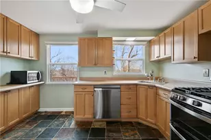 126 Gardenview Dr, Pittsburgh, PA 15212 - Photo 9