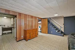 2324 Wells Dr, Bethel Park, PA 15102 - Photo 31