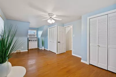 2324 Wells Dr, Bethel Park, PA 15102 - Photo 23