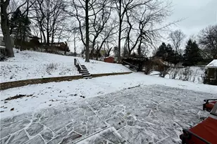 2324 Wells Dr, Bethel Park, PA 15102 - Photo 35