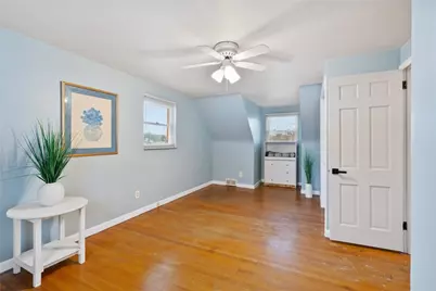 2324 Wells Dr, Bethel Park, PA 15102 - Photo 21