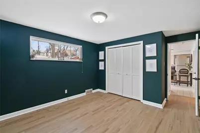 2324 Wells Dr, Bethel Park, PA 15102 - Photo 11