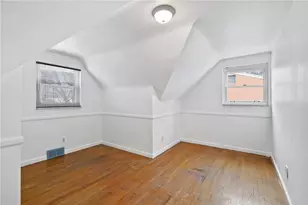 2324 Wells Dr, Bethel Park, PA 15102 - Photo 27