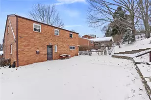 2324 Wells Dr, Bethel Park, PA 15102 - Photo 37