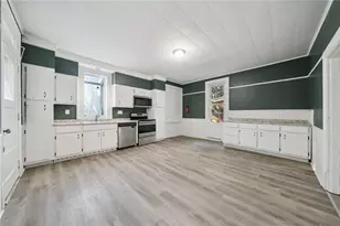 122 Laird St, Greensburg, PA 15601 - Photo 7