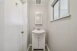 122 Laird St, Greensburg, PA 15601 - Photo 11