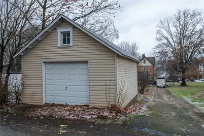222 N 2nd St, Jeannette, PA 15644 - Photo 29