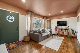 172 E Wedgewood Dr, Ross Twp, PA 15229 - Photo 9