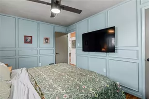 172 E Wedgewood Dr, Ross Twp, PA 15229 - Photo 13