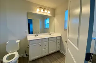 228 Frances Ln, Cecil, PA 15057 - Photo 17