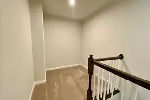 228 Frances Ln, Cecil, PA 15057 - Photo 11