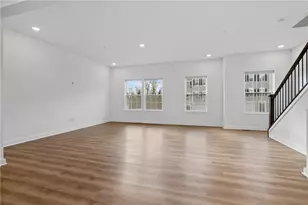 179 Lockheed Dr, Moon/Crescent Twp, PA 15108 - Photo 5