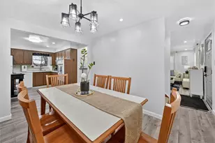 6711 E Barivista Dr, Pittsburgh, PA 15147 - Photo 9