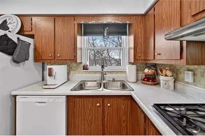 6711 E Barivista Dr, Pittsburgh, PA 15147 - Photo 15