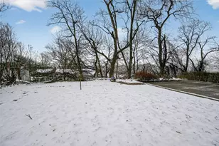 6711 E Barivista Dr, Pittsburgh, PA 15147 - Photo 33