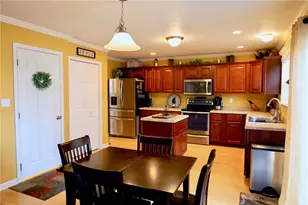 1413 Lucia Dr, Canonsburg, PA 15317 - Photo 3