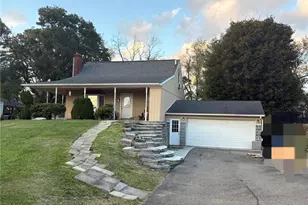 2859 Grandview Dr, Hampton, PA 15101 - Photo 3