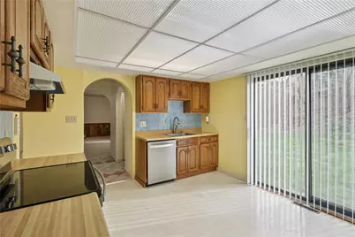 11006 Hunters Woods Lane, North Huntingdon, PA 15642 - Photo 7