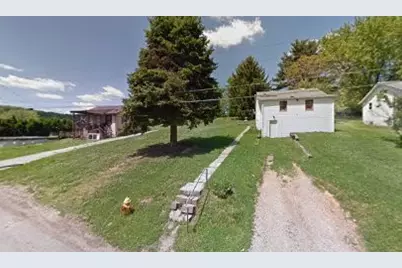 112 Mancha St, North Bethlehem, PA 15330 - Photo 3