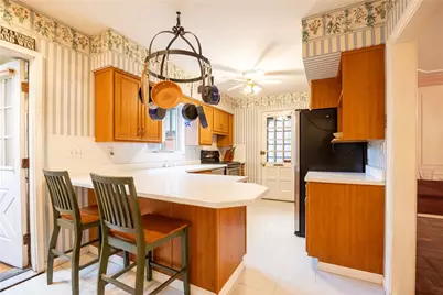 46 Standish Blvd, Pittsburgh, PA 15228 - Photo 11