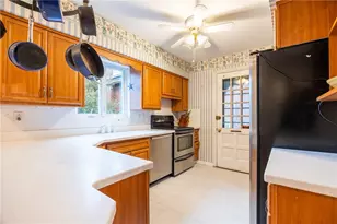 46 Standish Blvd, Pittsburgh, PA 15228 - Photo 9