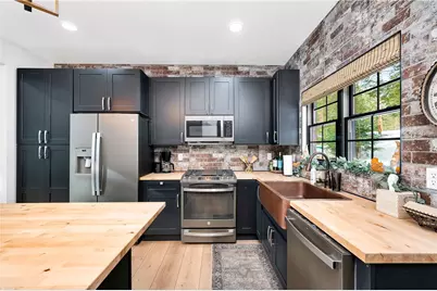 162 E Maple Lane, Marion Township, PA 16214 - Photo 7