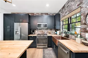 162 E Maple Ln, Marion Township, PA 16214 - Photo 7