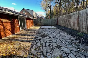 11256 Azalea Dr, Pittsburgh, PA 15235 - Photo 19