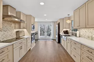 2589 Stonechip Dr, Hampton, PA 15101 - Photo 23