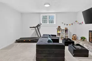 2589 Stonechip Dr, Hampton, PA 15101 - Photo 45