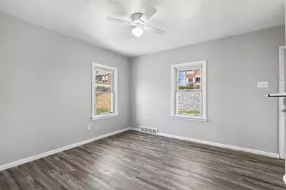 2123 Worton Blvd, West Mifflin, PA 15122 - Photo 9