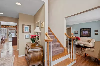 1004 Deveron Ct, Penn Twp, PA 15644 - Photo 3